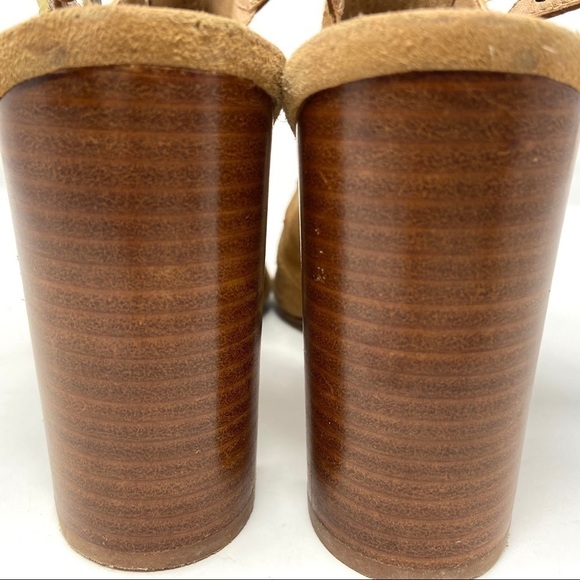 Tahari Marvel Suede British Tan Wood Stack Heel Sandals Maple - Picture 6 of 10